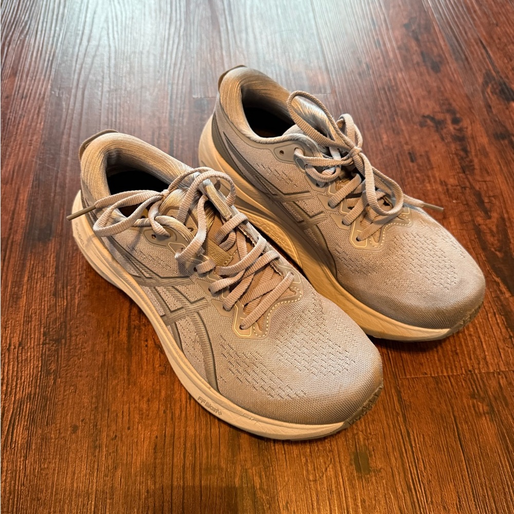 ASICS Women’s Gel-Kayano 30